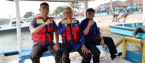 Field measurement at Pantai Paku, Anyer 